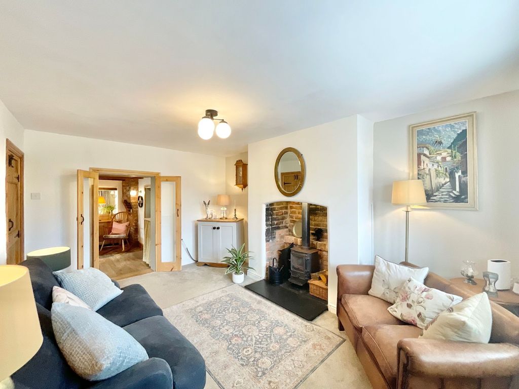 Property photo 2 of 35