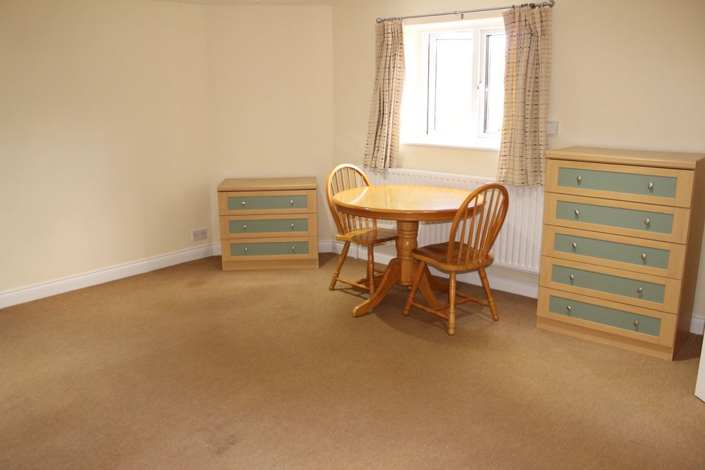 Property photo 3 of 5