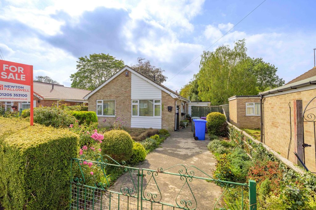 Property photo 1 of 26