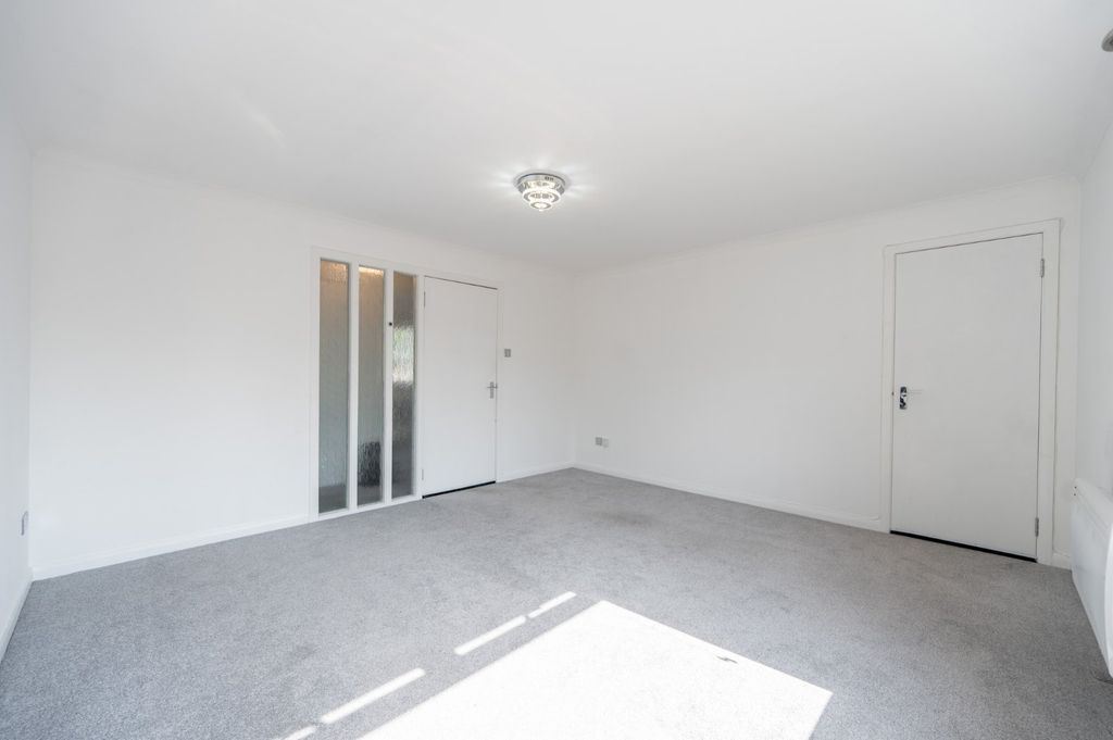 Property photo 3 of 11 Picture No. 06