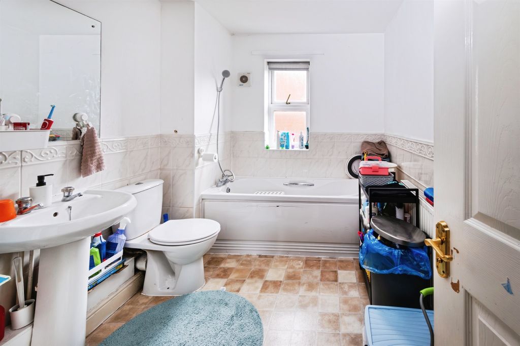 Property photo 3 of 10