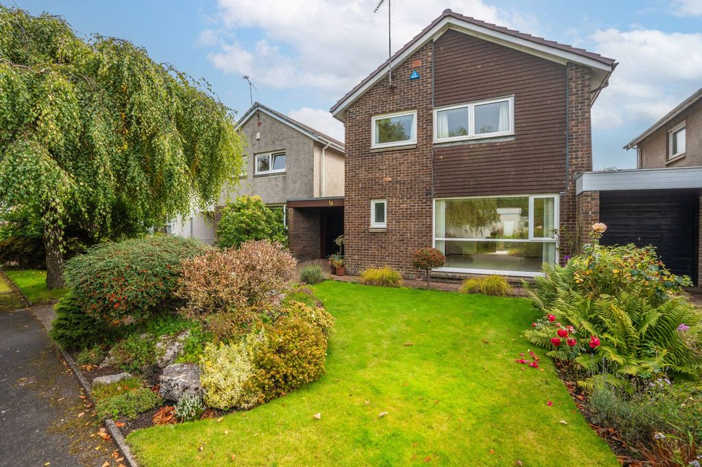 Property photo 1 of 31