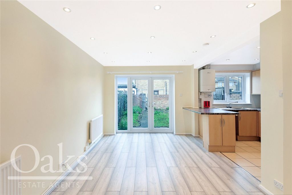 Property photo 2 of 12 Picture No. 10