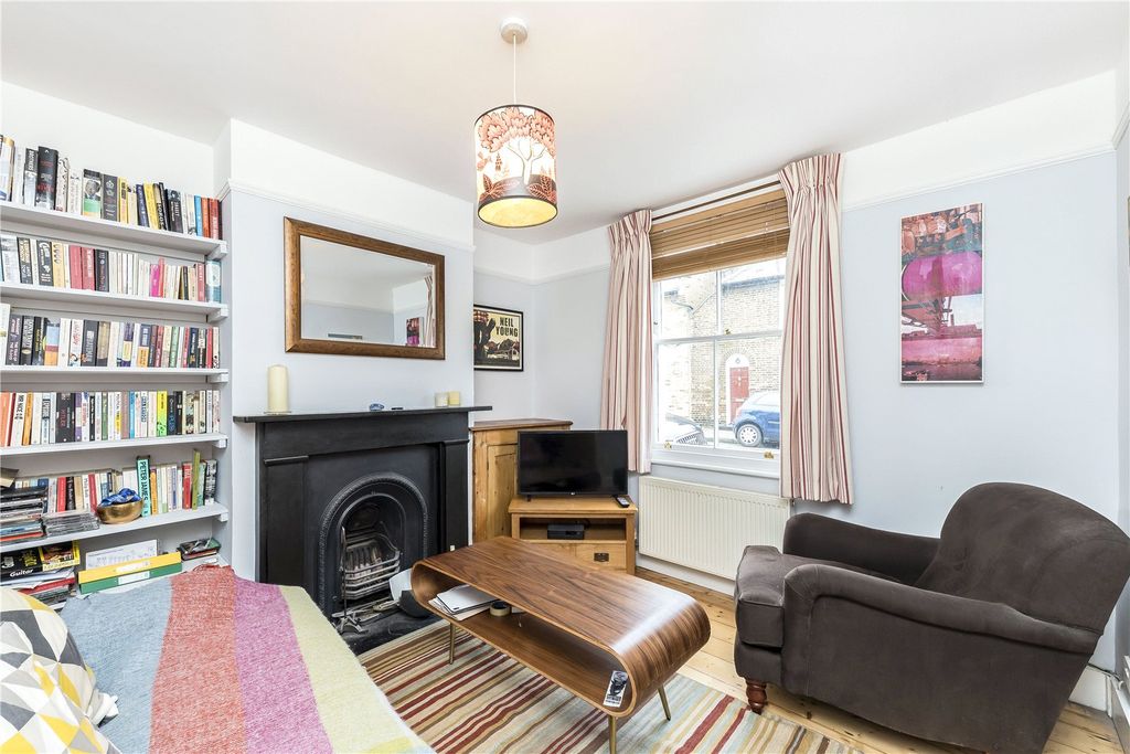 Property photo 2 of 6 Picture No. 20