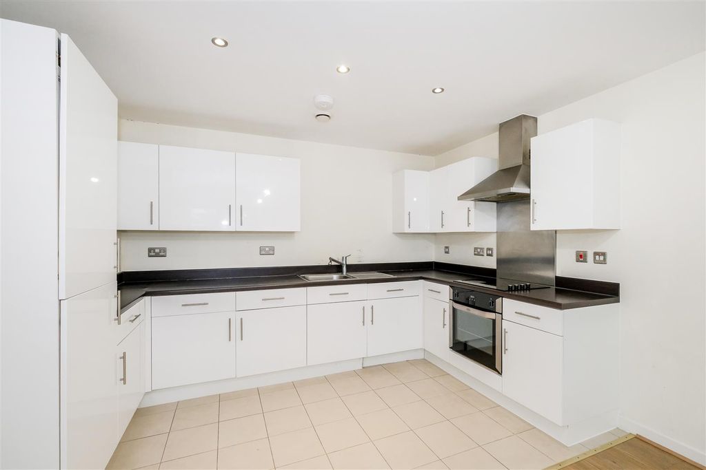 Property photo 3 of 22