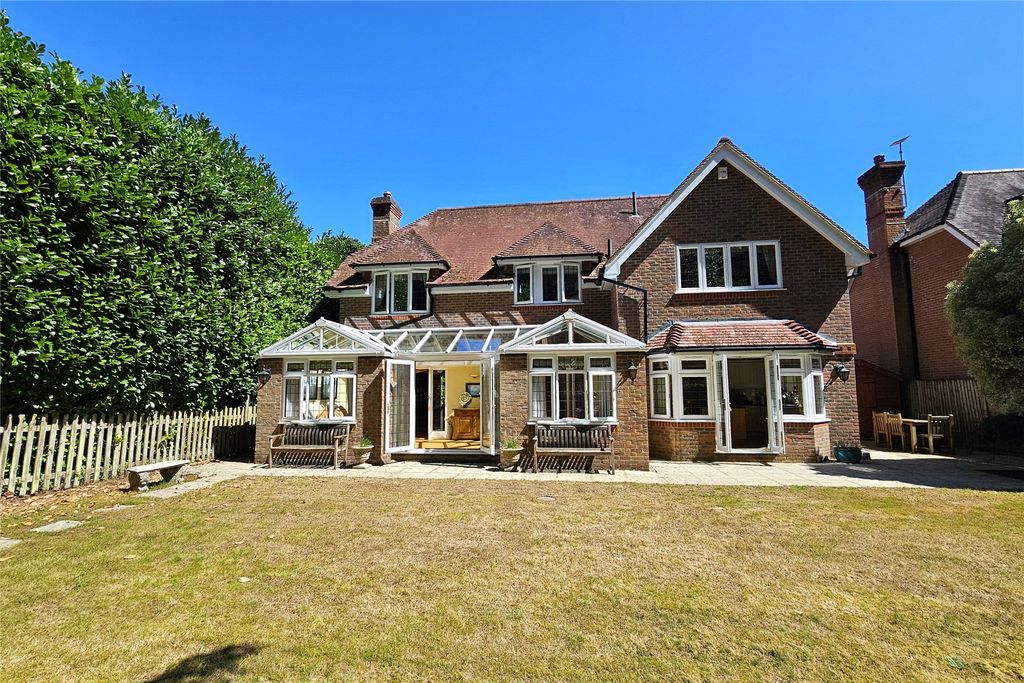 Property photo 2 of 27 Picture No. 37