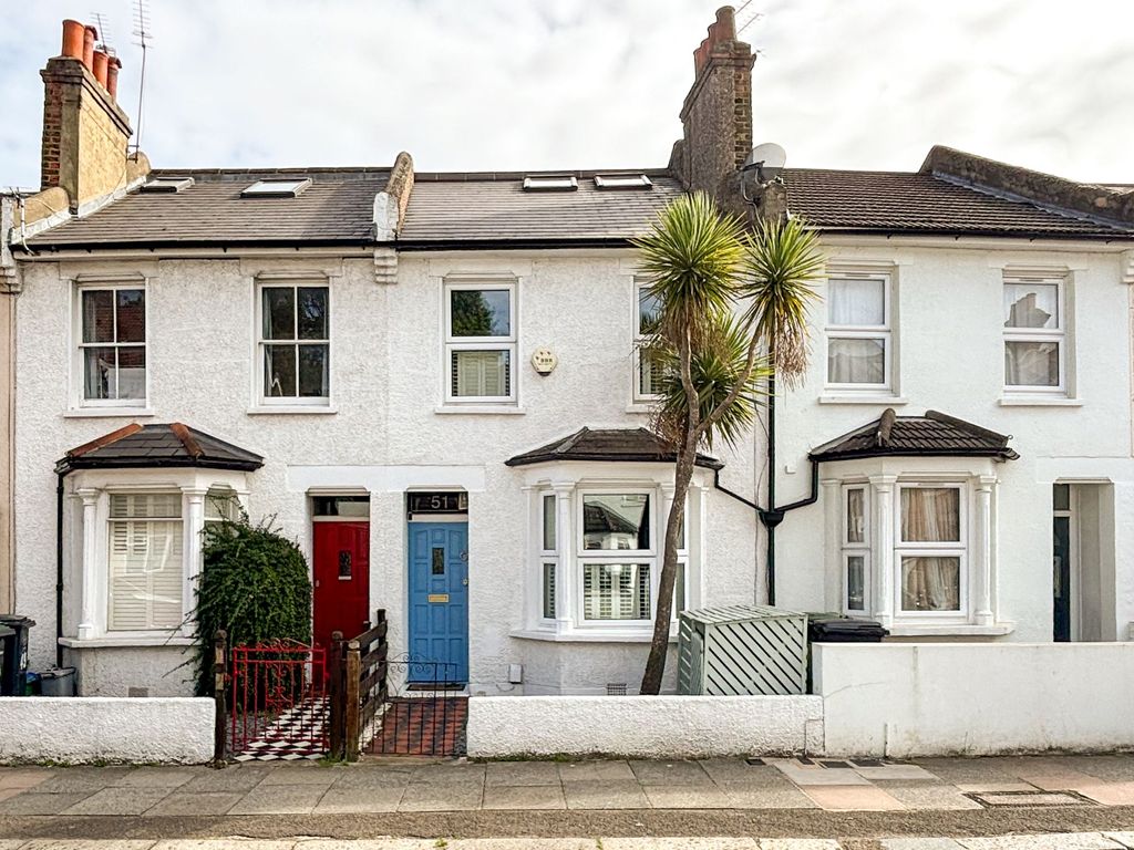 Property photo 2 of 17