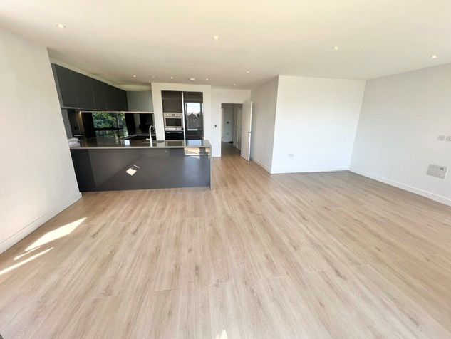 Property photo 3 of 17 Reception / Diner / Kitchen