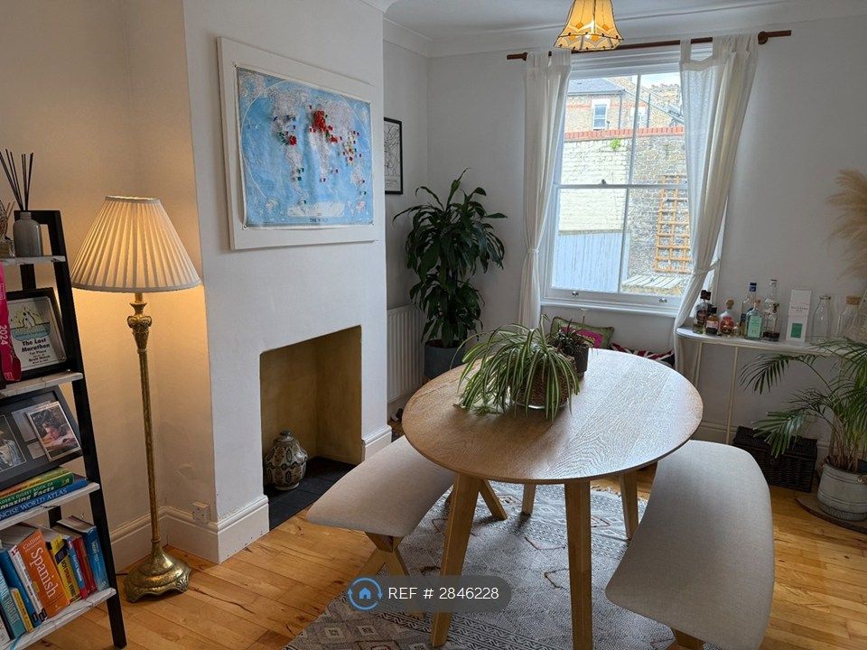 Property photo 3 of 19 Dining Room
