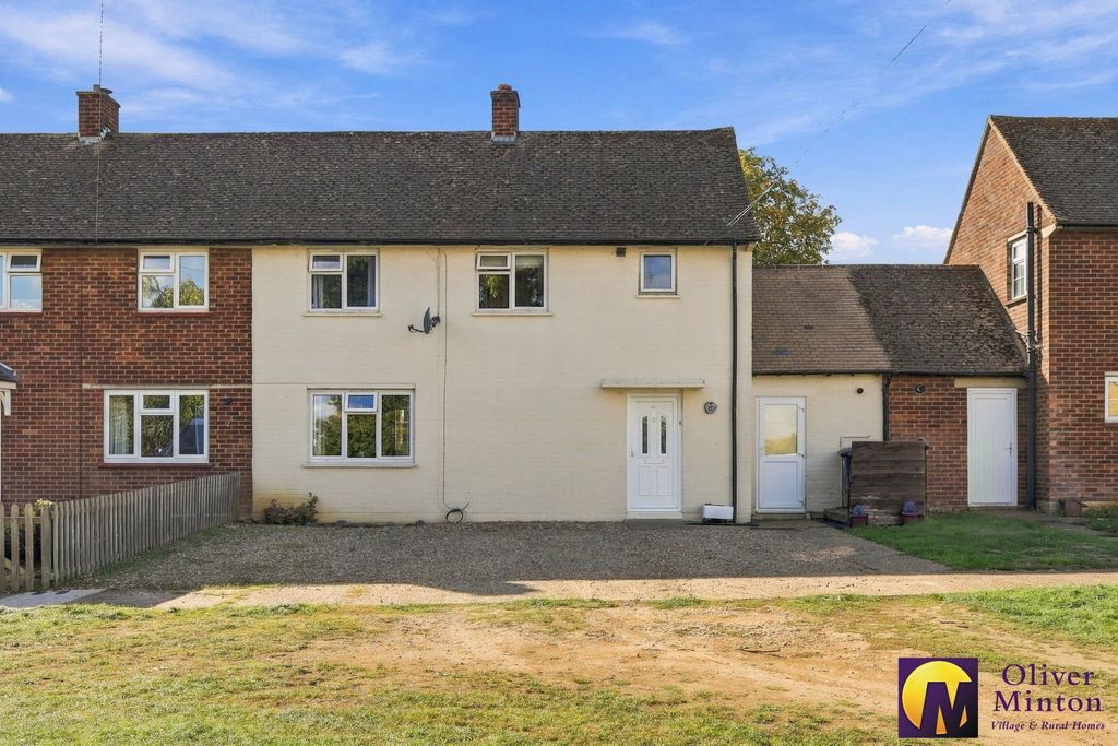 Property photo 2 of 28