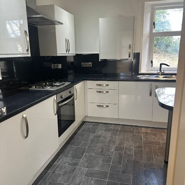 Property photo 3 of 11 Photo 3