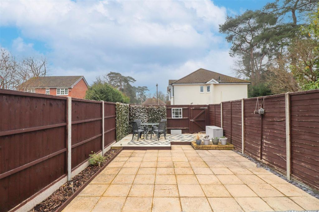Additional image 17 of 2 bed maisonette for saleKenilworth Road, Fleet GU51