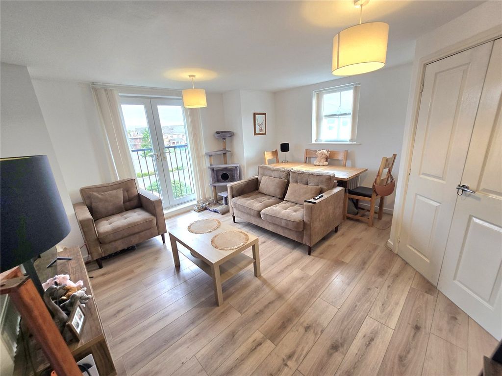 Property photo 2 of 12 Picture No. 05