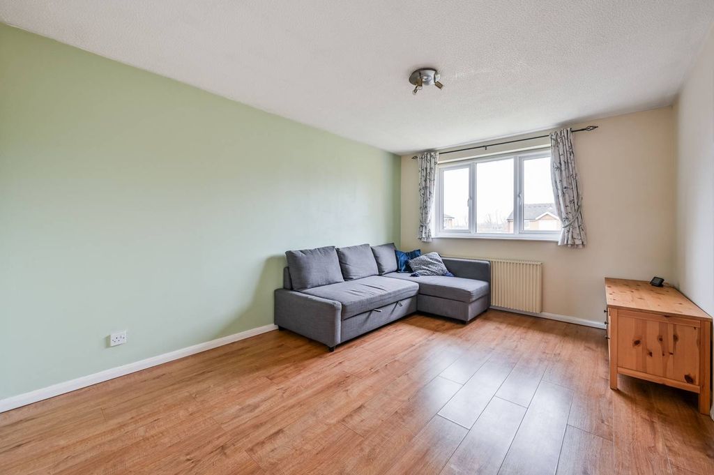 Property photo 3 of 7