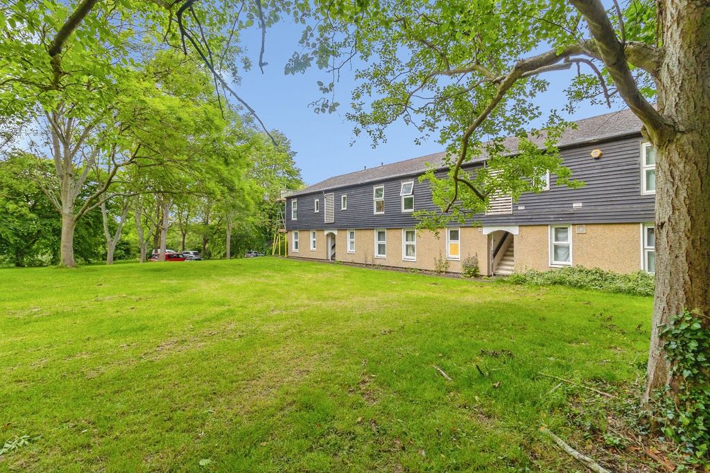 Property photo 1 of 17 Pbox-Img.Jpg