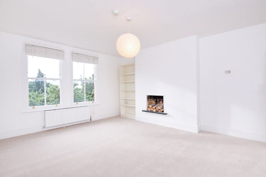 Property photo 3 of 7 Picture No. 07