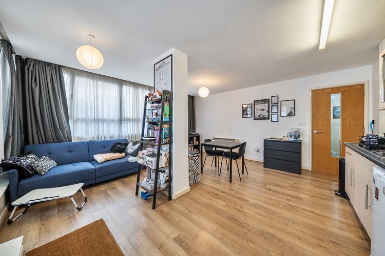 Property photo 1 of 23