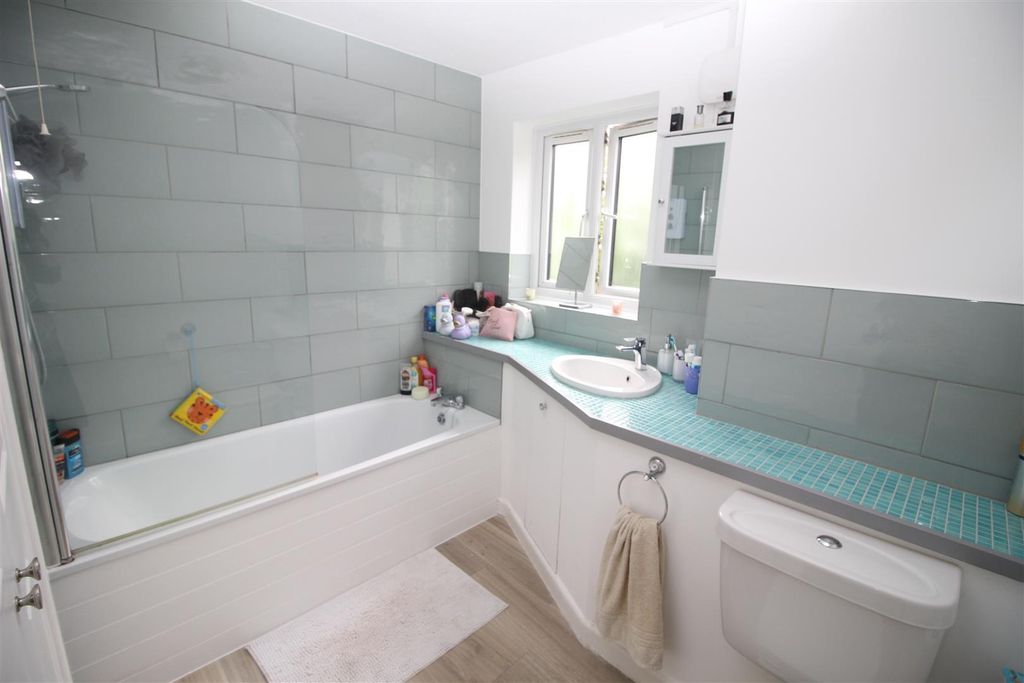 Property photo 3 of 4 Img_2126.Jpg