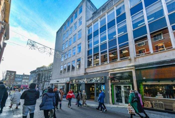 Property photo 1 of 8