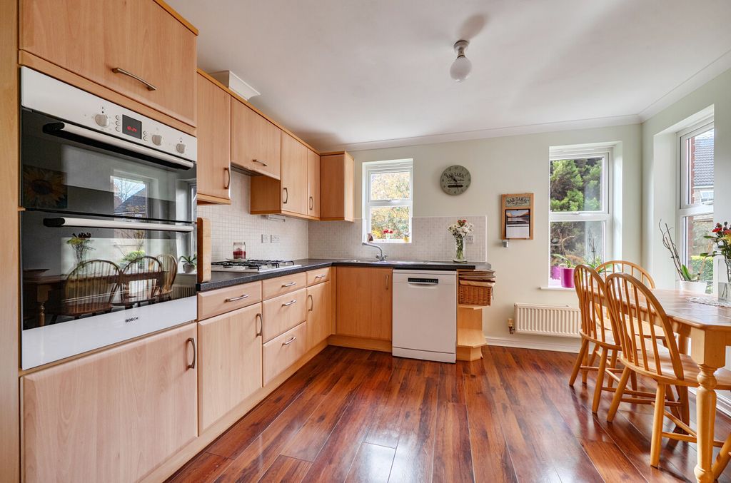 Property photo 3 of 26 1433548-6-69Bd256...