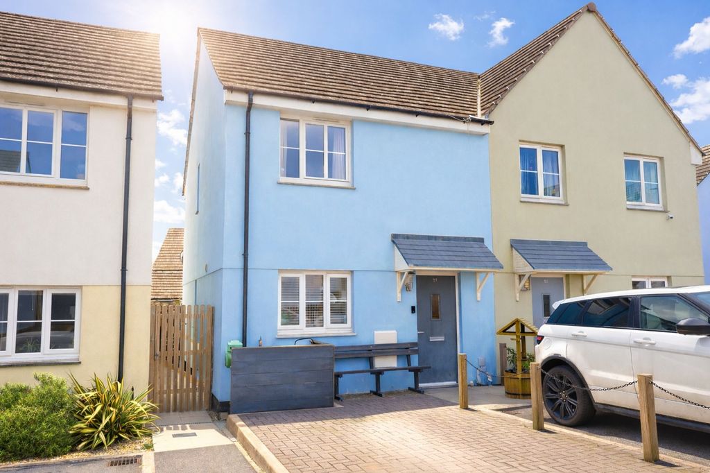 Property photo 1 of 21 External