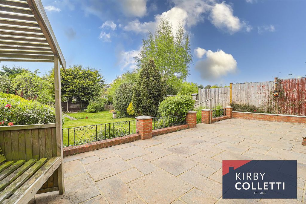 Property photo 3 of 23 Rear Garden