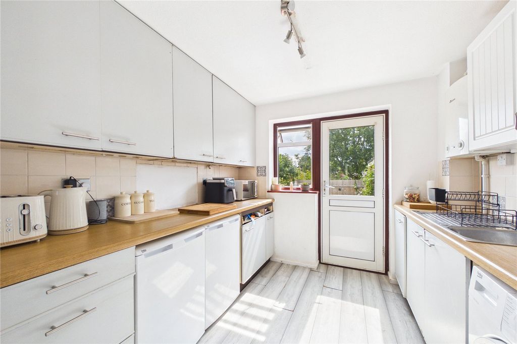Property photo 3 of 13 Kitchen