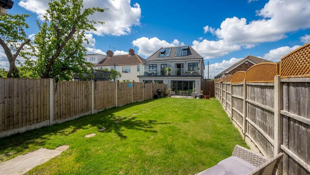 Property photo 1 of 23 Rear Garden