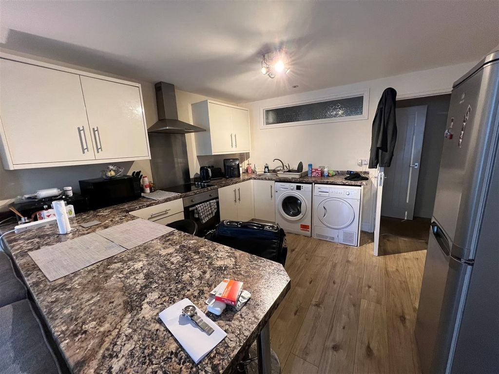 Property photo 3 of 19 51 Kitchen.Jpg