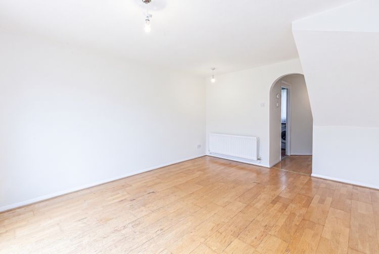 Property photo 3 of 8 335050