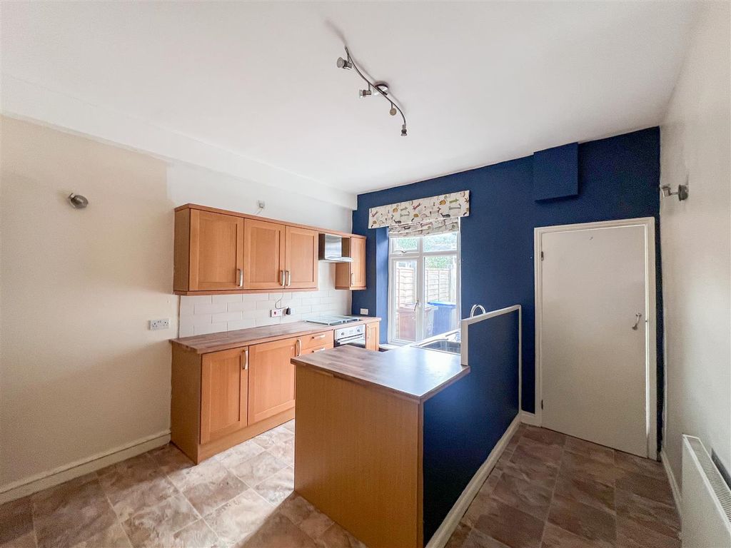 Property photo 3 of 17 Breakfast Kitchen