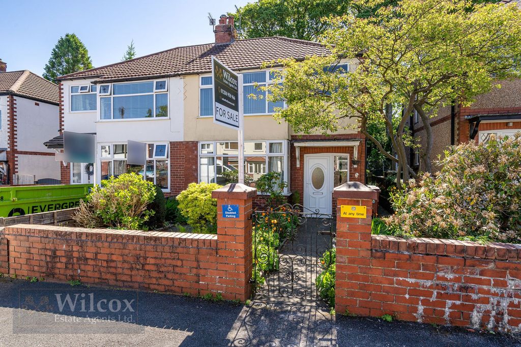 Property photo 1 of 27