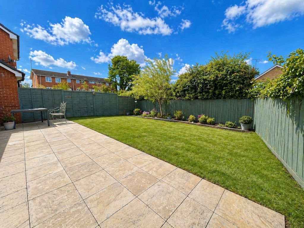 Property photo 2 of 12 5130732