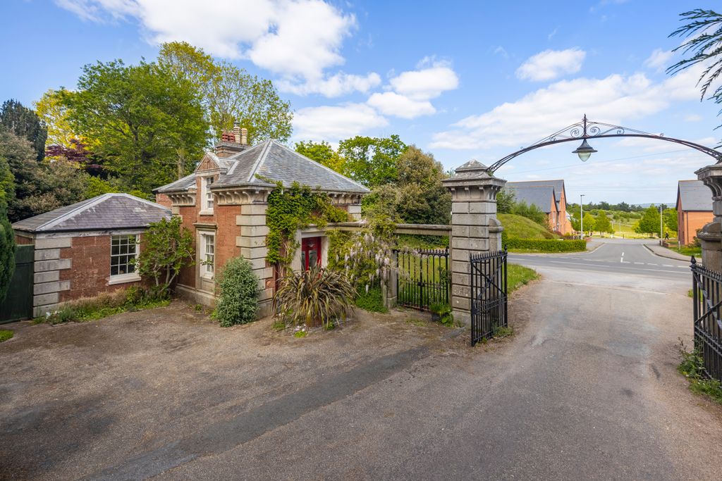 Property photo 1 of 19 A01 - Devington Park, Exminster, North Lodge - 250