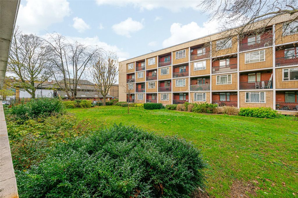 Property photo 1 of 9 Picture No. 04