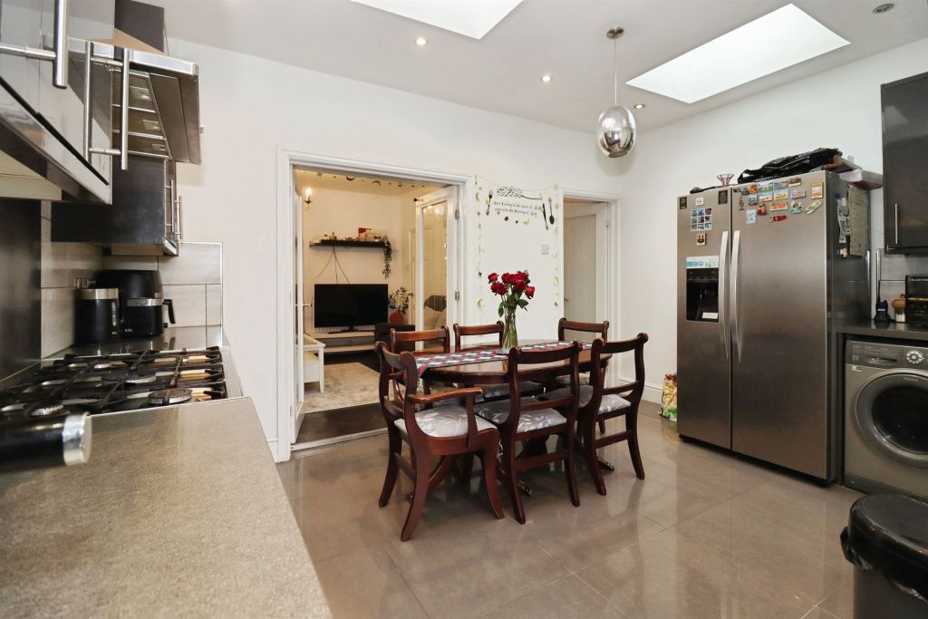 Property photo 2 of 16