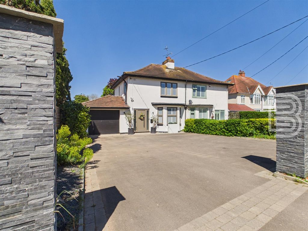Property photo 1 of 36 Cam01515G0-Pr0212-Still003.Jpg