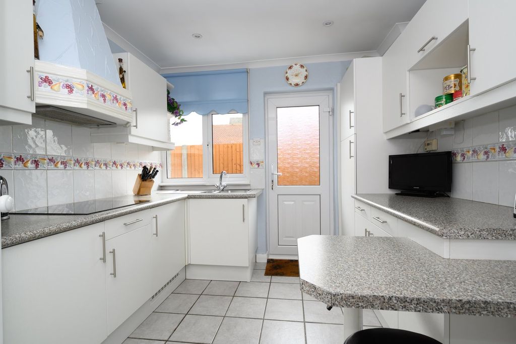 Property photo 3 of 15