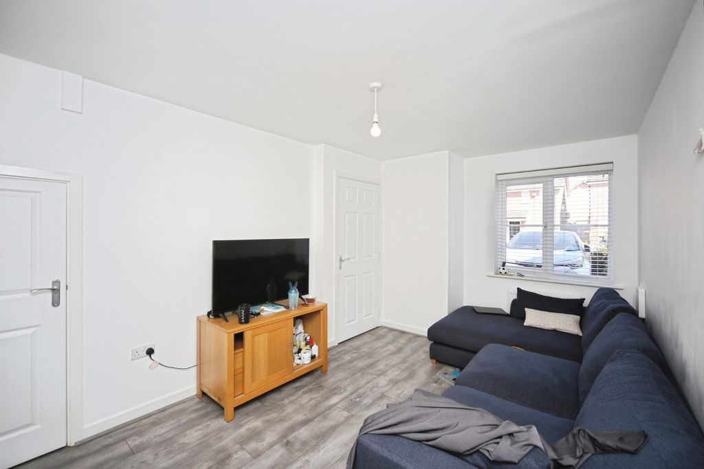 Property photo 3 of 14 Pbox-Img.Jpg