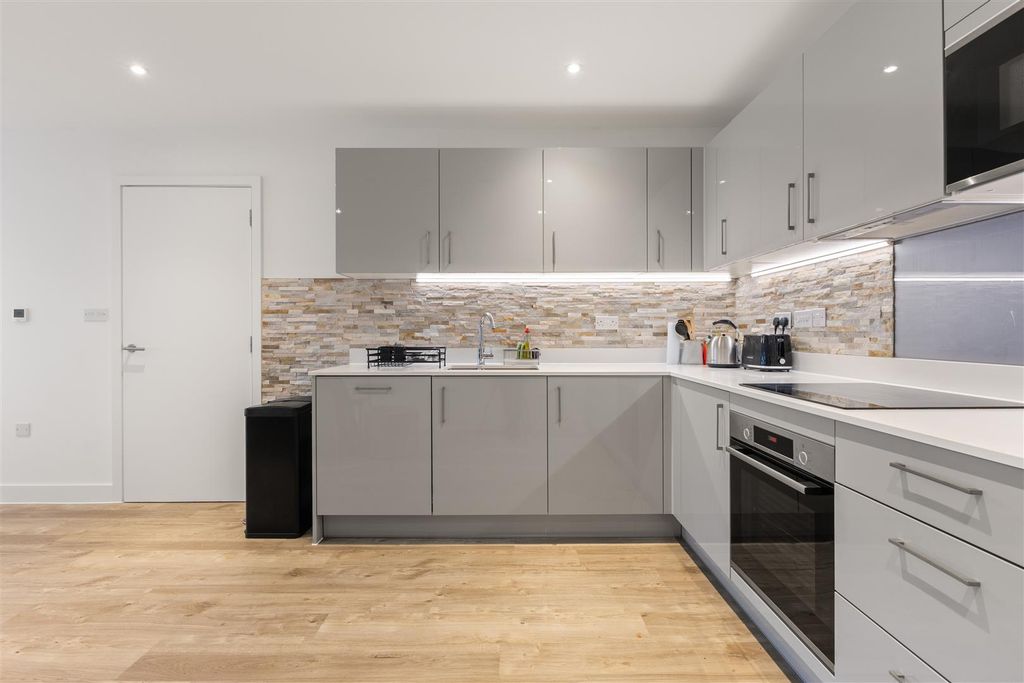 Property photo 2 of 14 _98A3110.Jpg