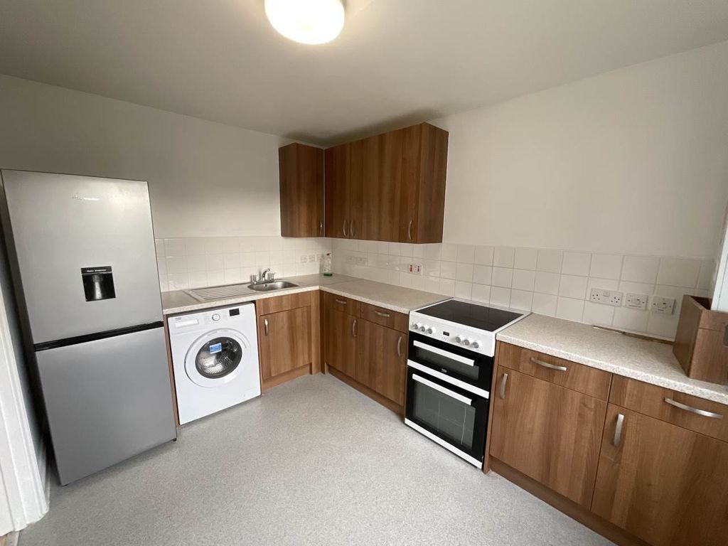 Property photo 2 of 6 Img_5136