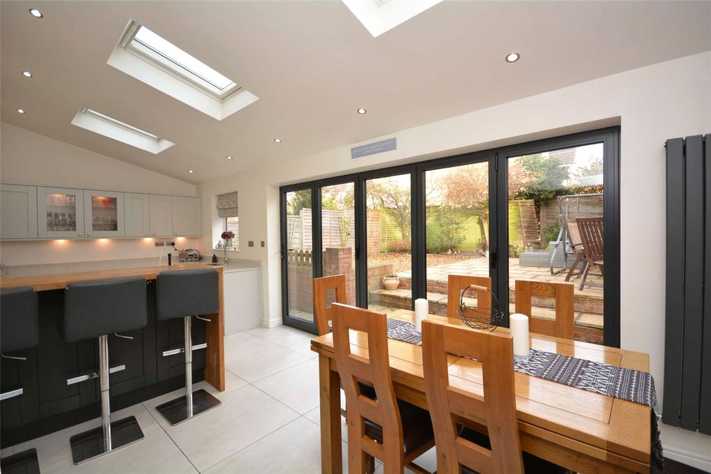Property photo 1 of 23 Picture No. 15