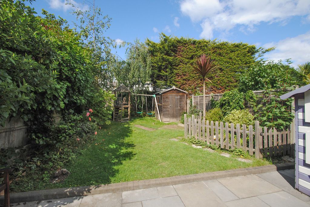 Property photo 3 of 17