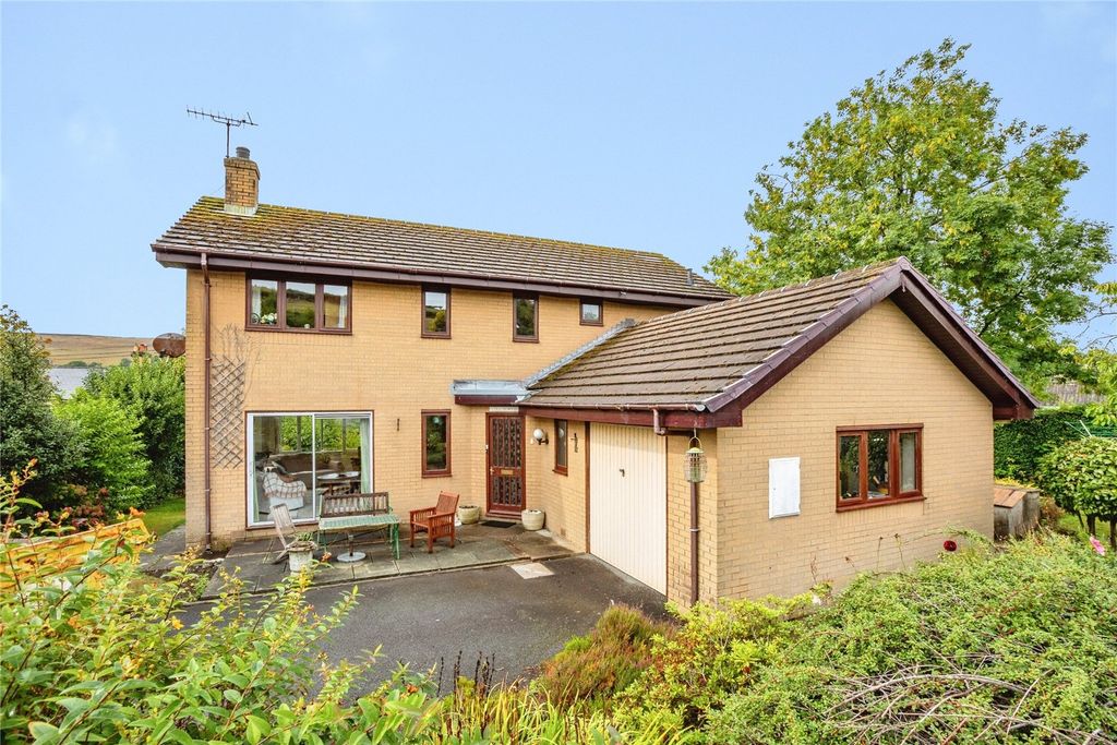 Property photo 2 of 34 Picture No. 07
