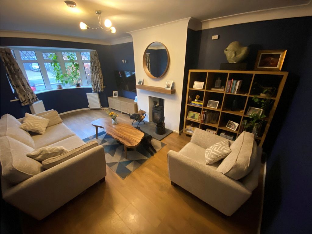 Property photo 2 of 34 Picture No. 16