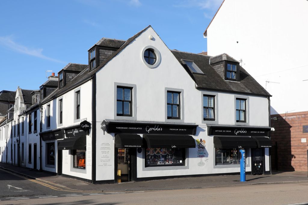 Property photo 1 of 6