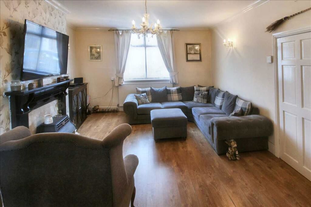 Property photo 3 of 26