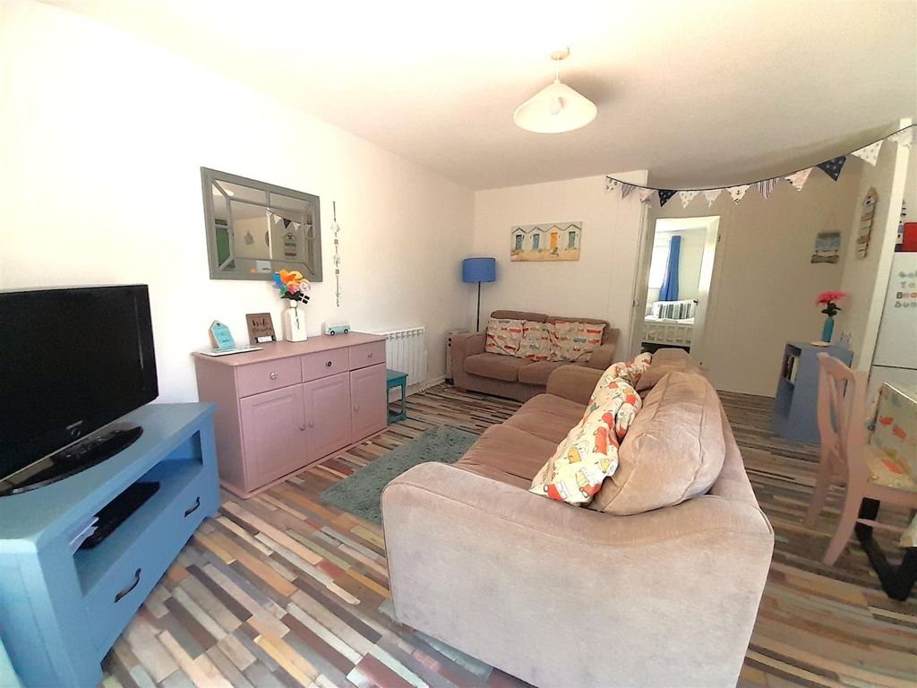 Property photo 3 of 15 Living Room.Jpg