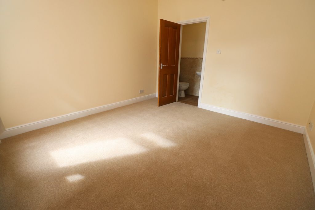 Property photo 3 of 6 Photo 3