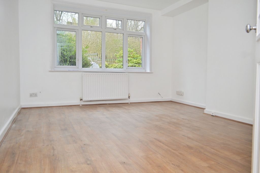 Property photo 2 of 10 Pbox-Img.Jpg